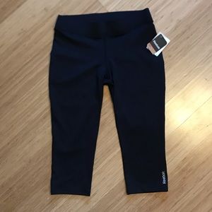 REEBOK NWT CAPRI LEGGING